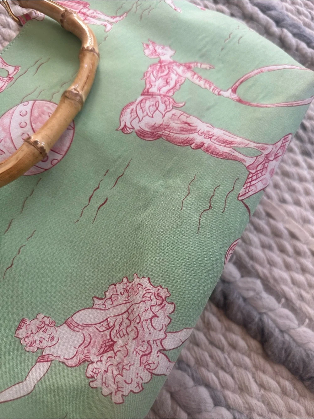 Melly M boutique purse with bamboo handed. Unique print!